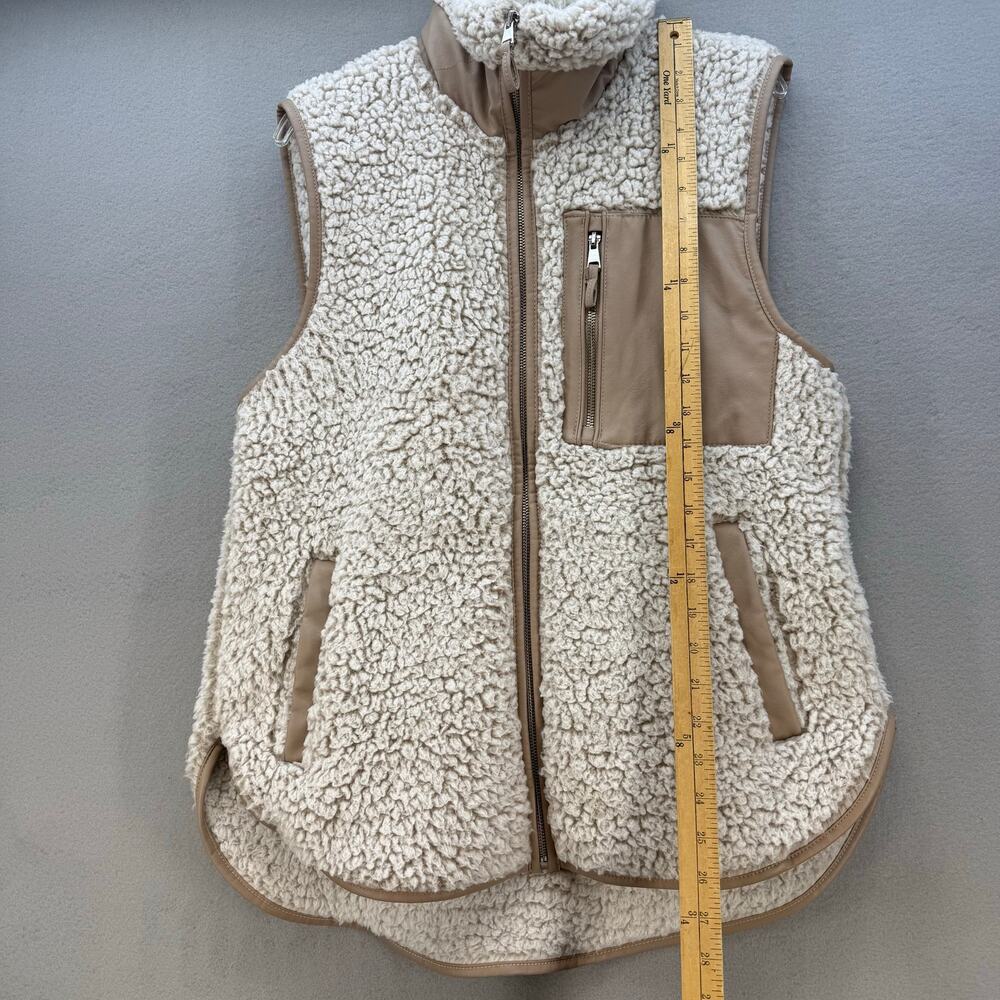 Abercrombie & Fitch Sherpa Vest Women's M Soft A&F Collection Tan Beige Cozy NWT - Picture 12 of 12